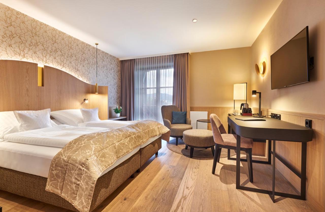 Hotel Zur Waldbahn 4*