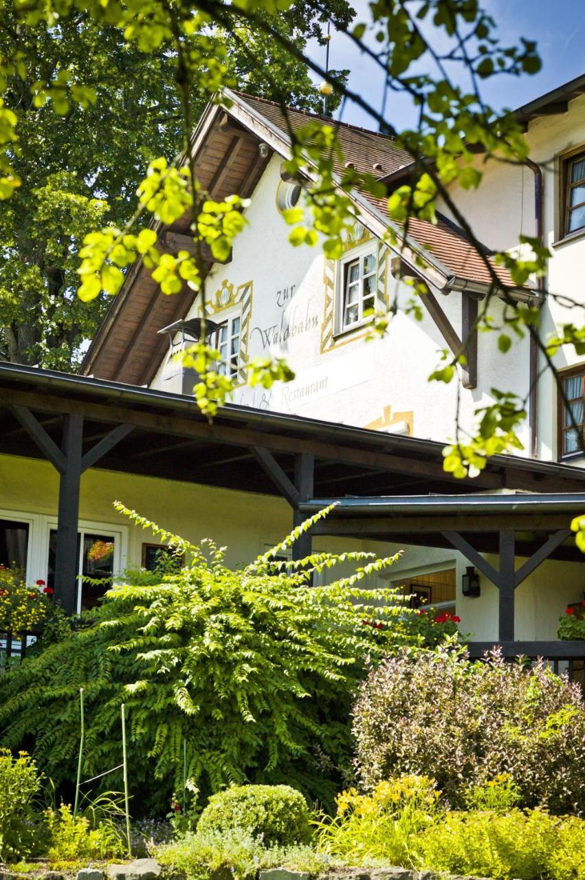 Zur Waldbahn Hotel